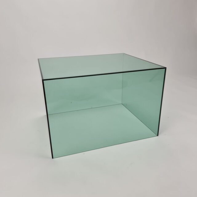 Glass cube