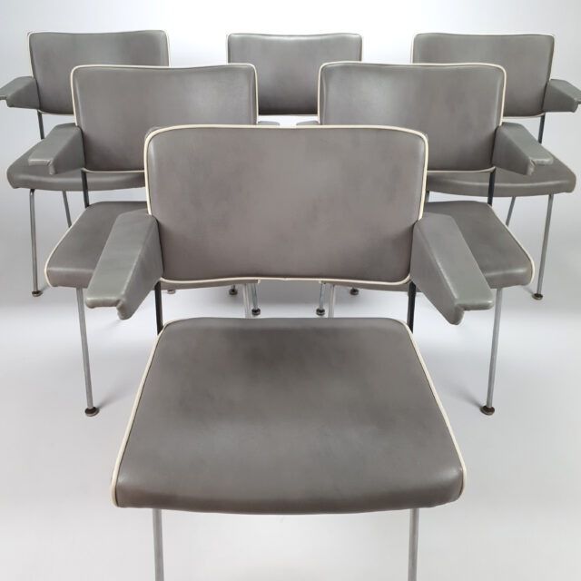 Set of 6 chairs by André Cordemeijer for Gispen, 1970's
