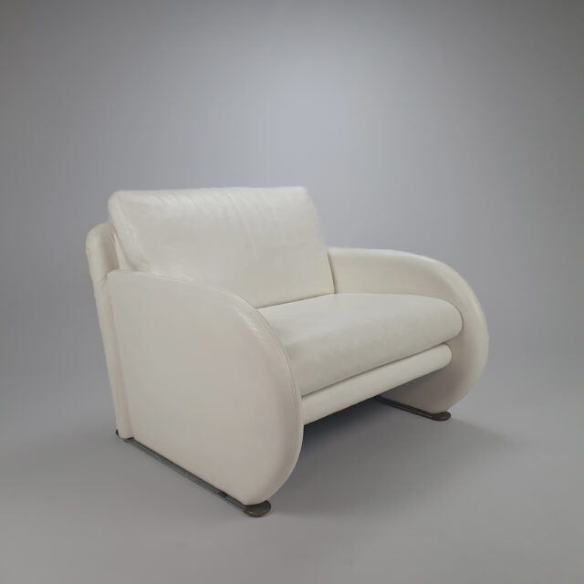 Set of 2 Postmodern White Leather Lounge Chairs, 1980s