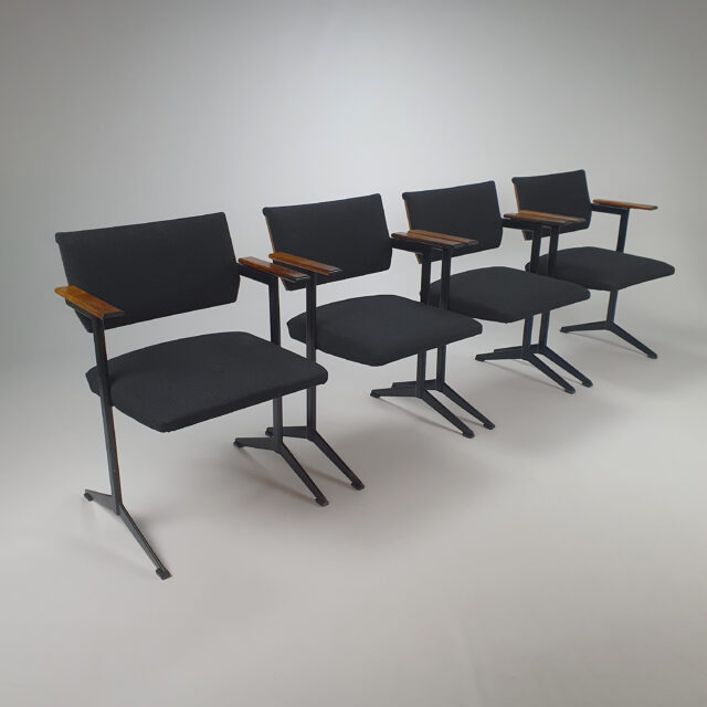 Set of 4 Mid Century Rosewood and Steel Ariadne chairs by Friso Kramer for Auping, 1960