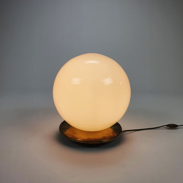 Hollywood regency Opaline Glass and Brass table lamp, 1970s
