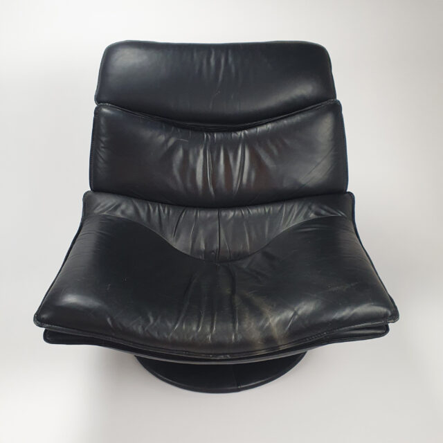 Set of 2 Postmodern Black Leather Swivel Lounge Chairs, 1980s