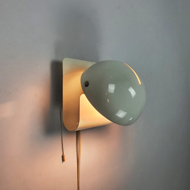 Italian design Wall Lamp by Harvey Guzzini for IGUZZINI, 1970s