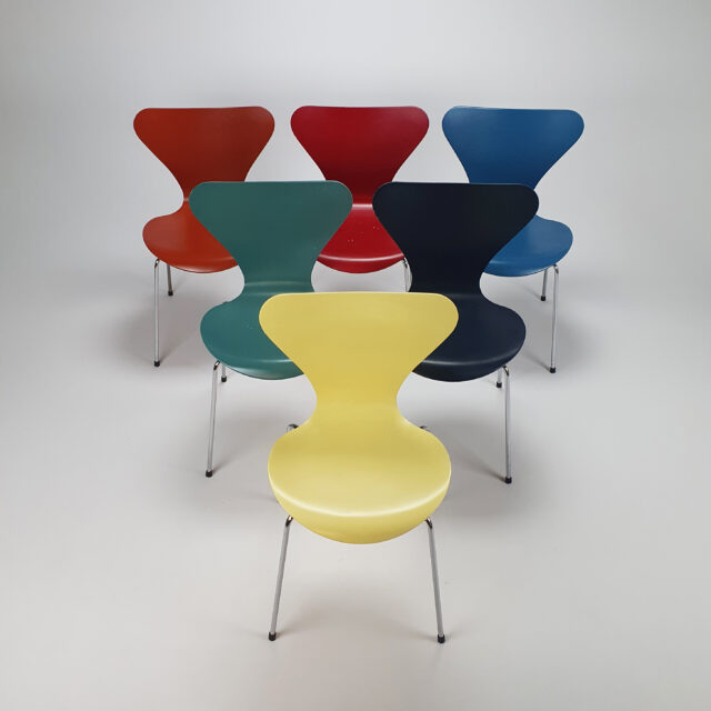 Set of 6 Serie 7 dining chairs Fritz Hansen, Arne Jacobsen