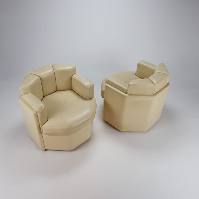 Set of 2 Postmodern Octagon Creme Leather Lounge Chairs, 1980s