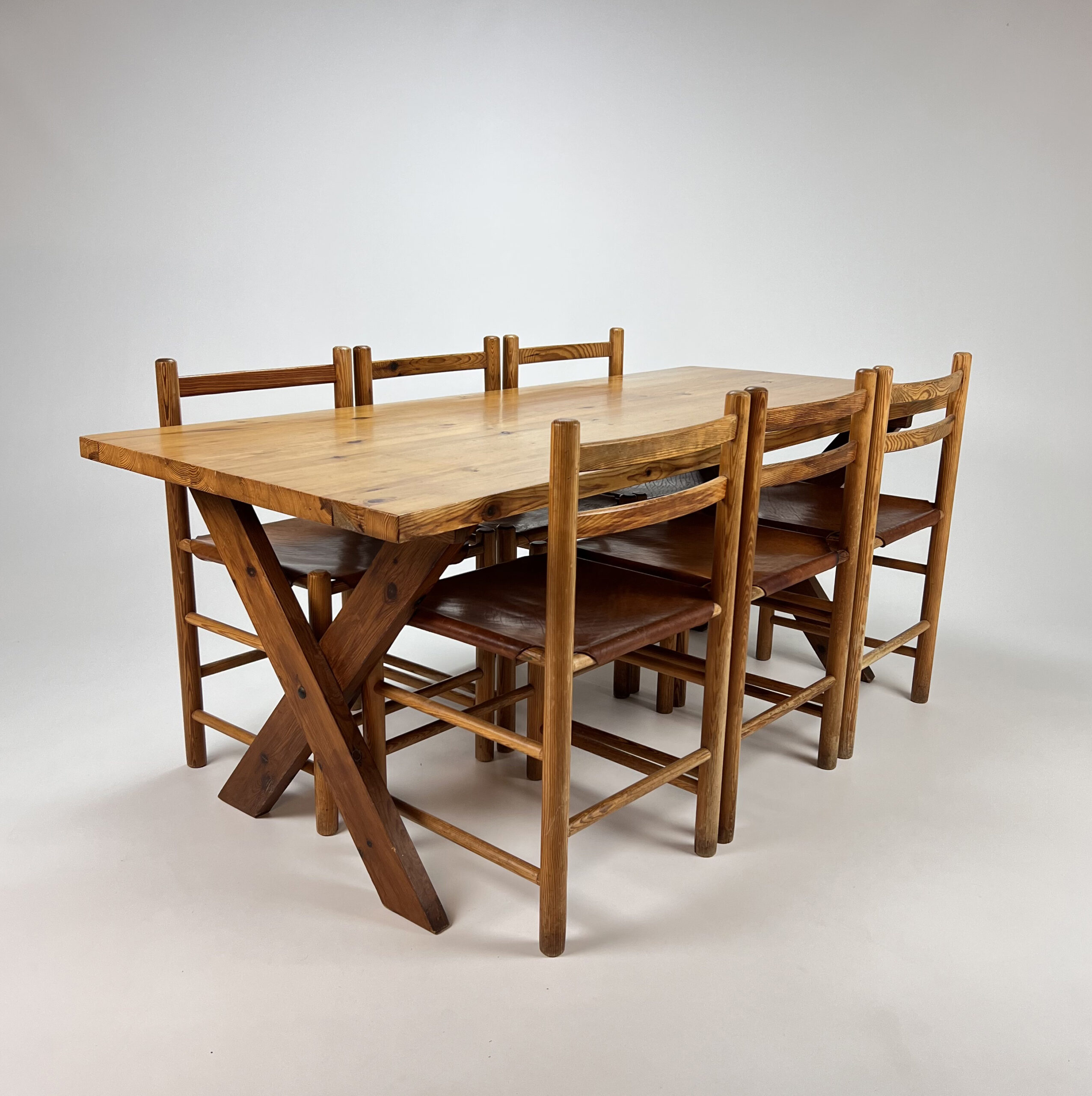 Mid Century Scandinavian Pine Dining Table, 1960