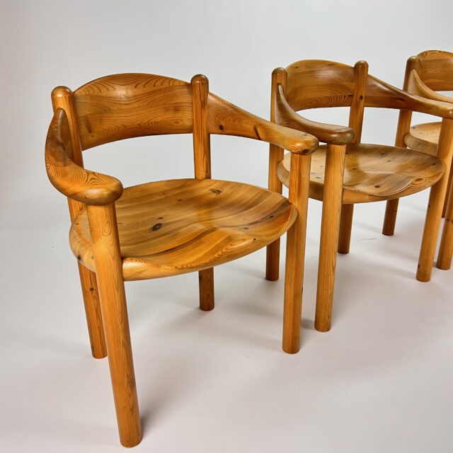 Set of 4 Gubi chairs by Daumiller, 1970s