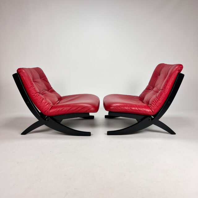 Set of 2 Vintage Black and Red Scissor Chairs, 1970s