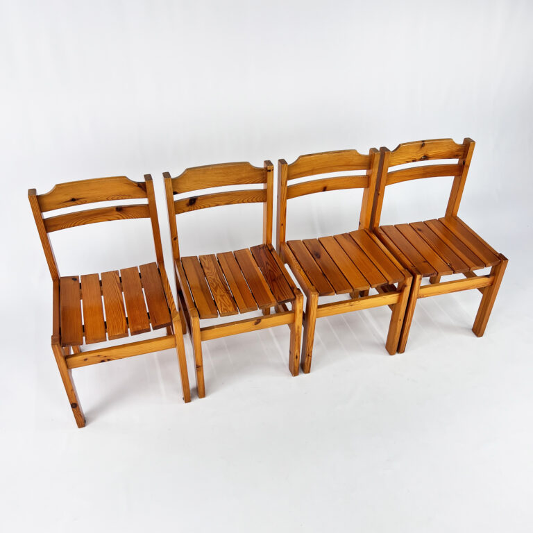 Set of 4 Vintage Pine Chairs, France, 1970s