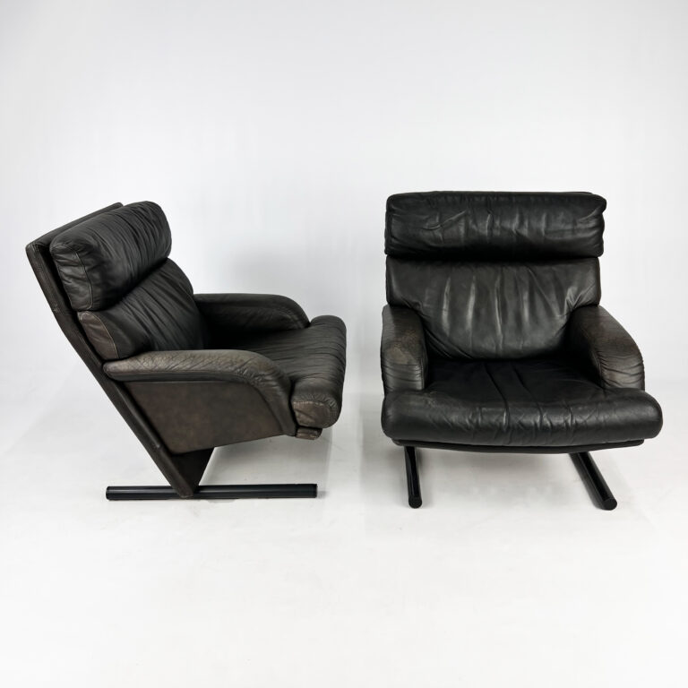 Set of 2 Postmodern Black Leather Chairs, 1980s