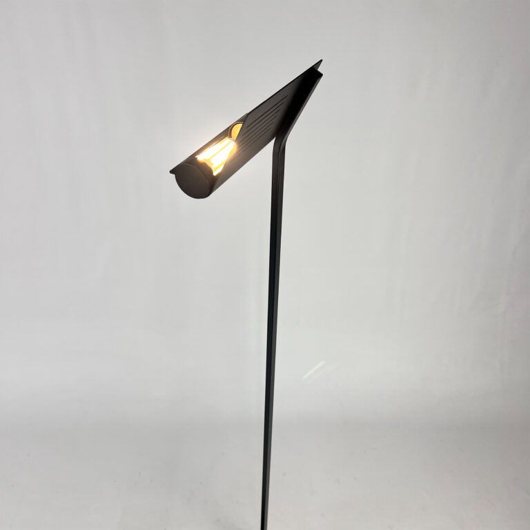 Postmodern Black Italian Floor Lamp by Stilnovo, 1980s