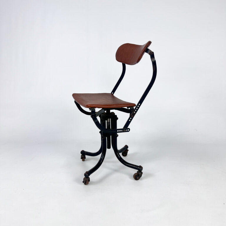 Ergonomic "Do More Chair" by Tan Sad for Ahrend, England, 1920s