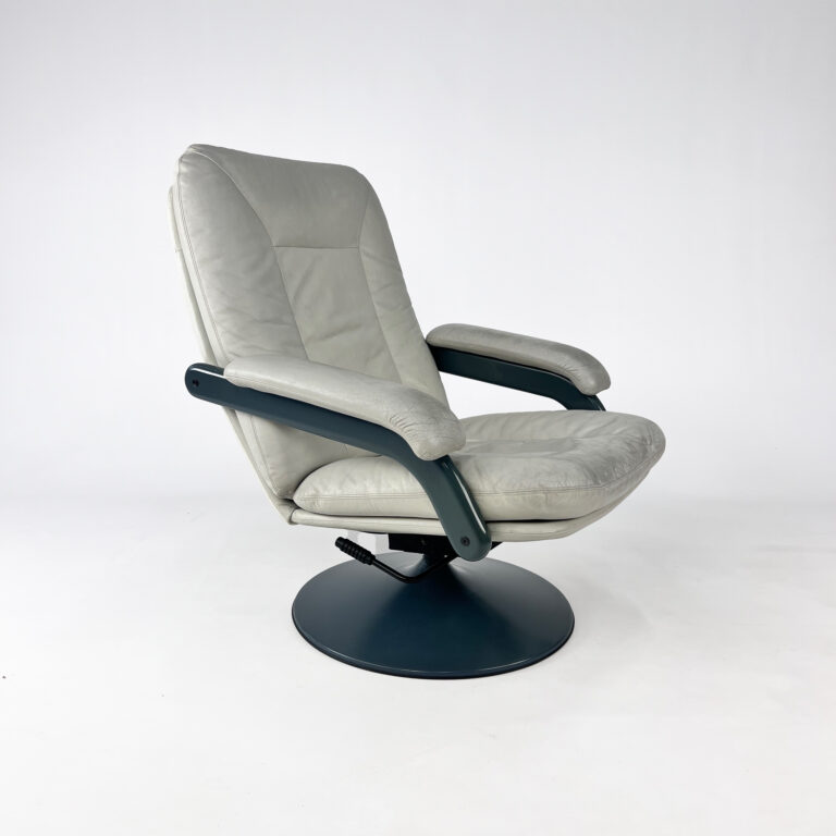 Postmodern Lounge Chair by Leolux, 1980s