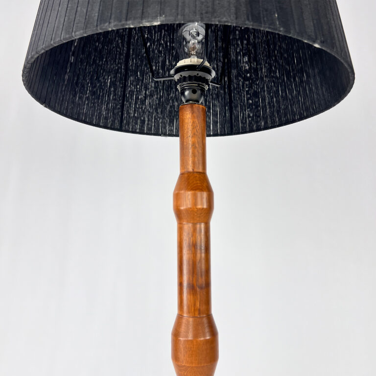 French Modernist Oak Floorlamp, 1960s