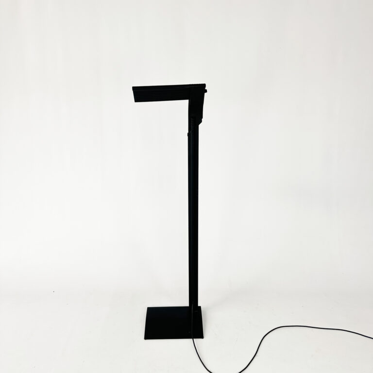 Postmodern Italian Halogeen Floorlamp, 1980s