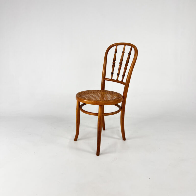 Bentwoord and Cane Thonet Chair, 1940s